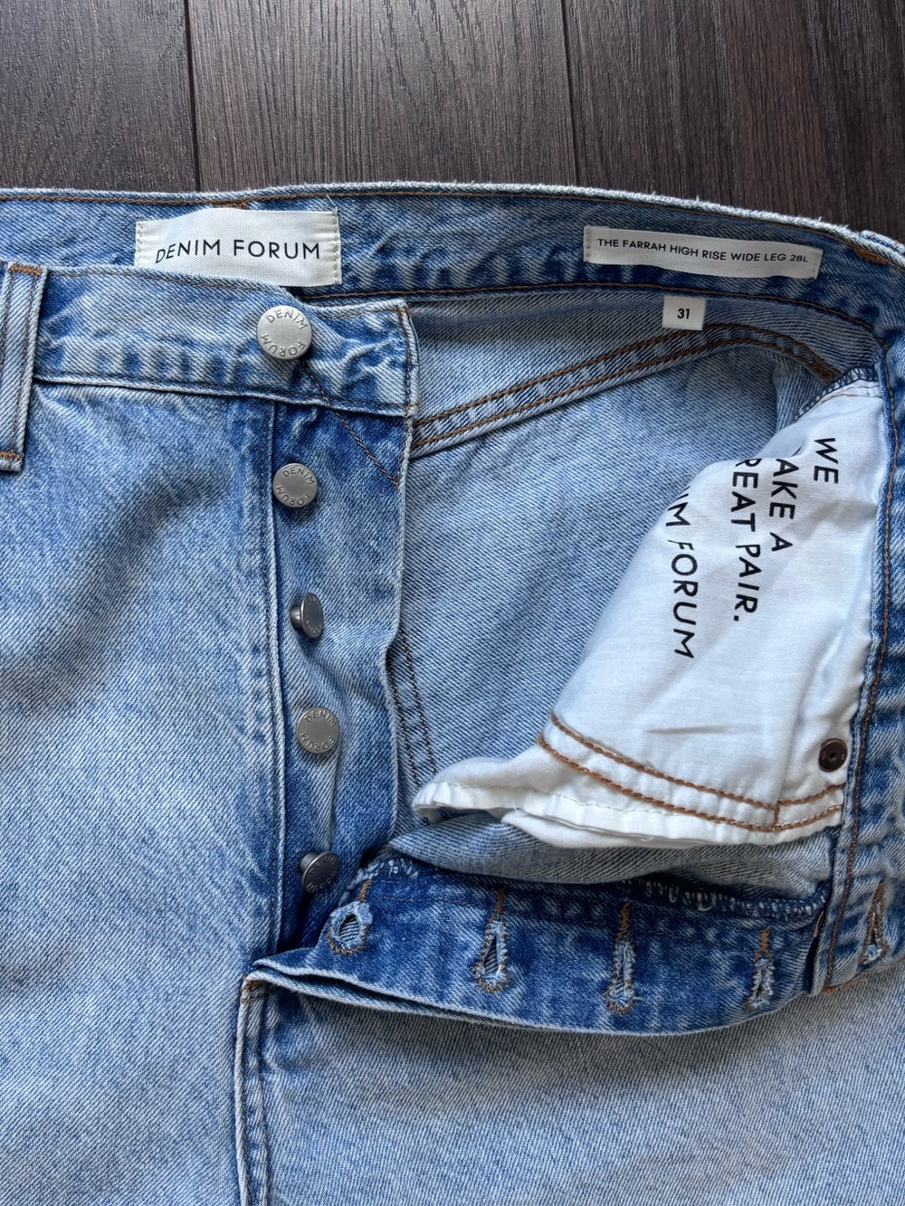 ARITZIA Denim Forum The Farrah High Rise Wide Leg Jeans - Light Wash - Size 31 - Picture 6 of 11